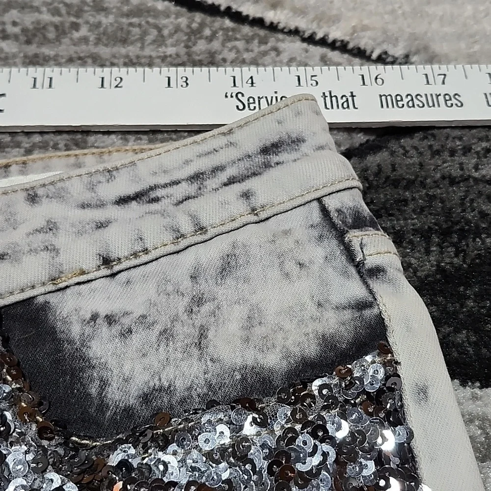 size 27